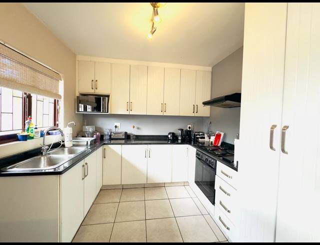 3 BEDROOM APARTMENT FOR SALE IN UMGENI PARK